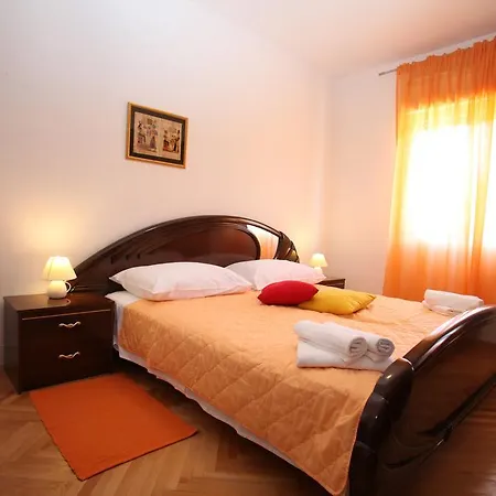 Apartman Vranjes 트로기르