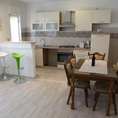 Apartman Vranjes 아파트 *